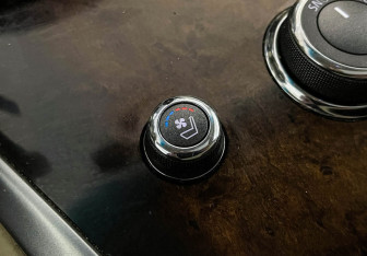 Подержанный автомобиль Infiniti JX 2013 года (21 фото)