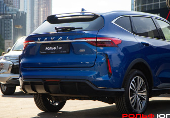 Подержанный автомобиль Haval F7 2022 года (16 фото)