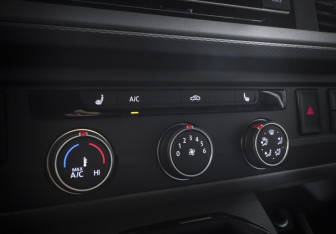 Новый Volkswagen Transporter Van 2021 (17 фото)