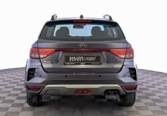 Подержанный автомобиль Kia Rio Hatchback 2021 года (6 фото)