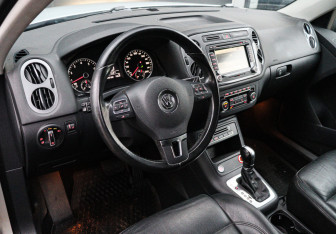 Подержанный автомобиль Volkswagen Tiguan 2013 года (9 фото)