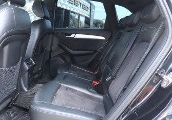Подержанный автомобиль Audi Q5 2012 года (10 фото)