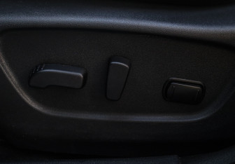 Подержанный автомобиль Nissan X-Trail 2015 года (14 фото)