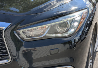 Подержанный автомобиль Infiniti QX60 2018 года (11 фото)