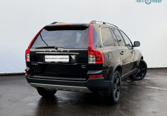 Подержанный автомобиль Volvo XC90 2010 года (5 фото)