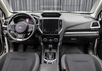 Подержанный автомобиль Subaru Forester Suv 2021 года (14 фото)