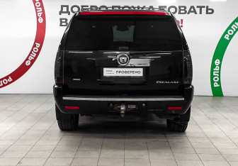 Подержанный автомобиль Cadillac Escalade Suv 2008 года (5 фото)