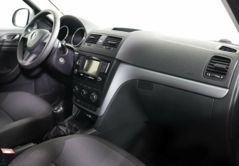 Подержанный автомобиль Skoda Yeti 2017 года (5 фото)
