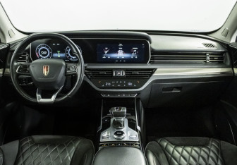 Подержанный автомобиль Hongqi HS5 2021 года (15 фото)