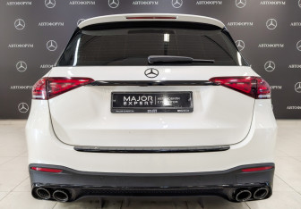 Подержанный автомобиль Mercedes-Benz GLE 2021 года (6 фото)