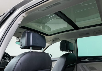 Подержанный автомобиль Volkswagen Tiguan 2020 года (17 фото)