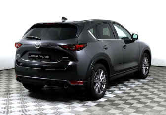 Подержанный автомобиль Mazda CX-5 2019 года (5 фото)