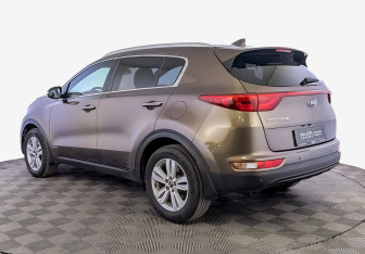 Подержанный автомобиль Kia Sportage 2018 года (7 фото)