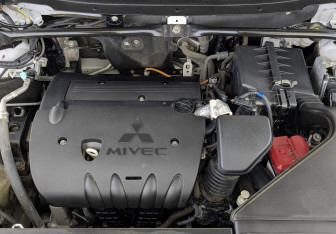 Подержанный автомобиль Mitsubishi Eclipse Cross 2021 года (9 фото)