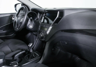 Подержанный автомобиль Hyundai Santa Fe 2012 года (6 фото)
