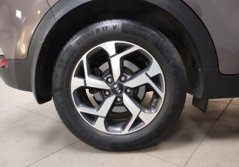 Подержанный автомобиль Kia Sportage 2019 года (9 фото)