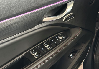 Подержанный автомобиль Geely Tugella 2023 года (18 фото)