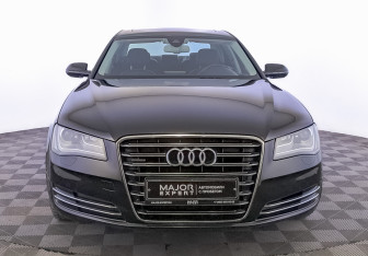 Подержанный автомобиль Audi A8 2013 года (2 фото)