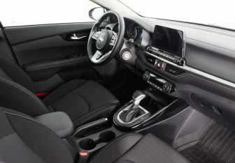 Подержанный автомобиль Kia Cerato Sedan 2021 года (5 фото)