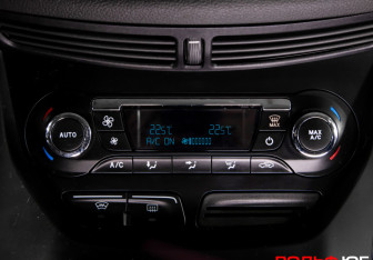 Подержанный автомобиль Ford Kuga 2014 года (16 фото)