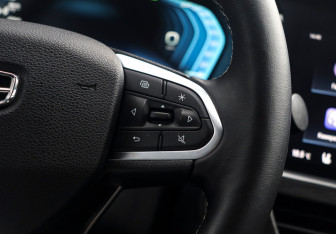 Подержанный автомобиль Geely Tugella 2022 года (23 фото)