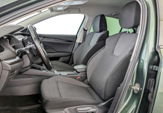 Подержанный автомобиль Skoda Octavia Liftback 2020 года (20 фото)