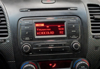 Подержанный автомобиль Kia Cerato Sedan 2014 года (4 фото)