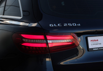 Подержанный автомобиль Mercedes-Benz GLC Coupe 2015 года (22 фото)