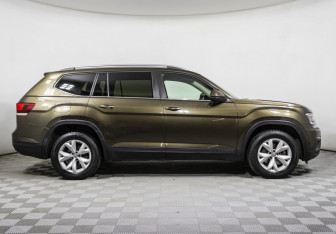 Подержанный автомобиль Volkswagen Teramont 2019 года (4 фото)