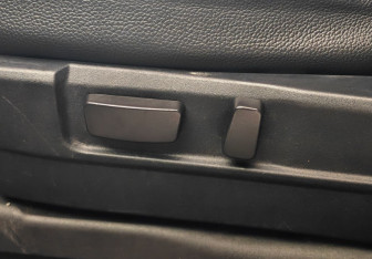 Подержанный автомобиль Mitsubishi Outlander 2014 года (17 фото)