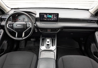 Подержанный автомобиль Haval Jolion 2022 года (14 фото)