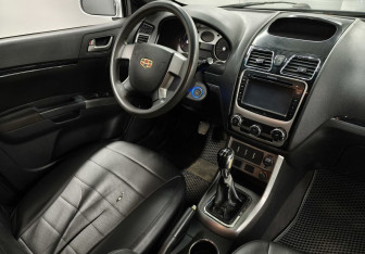 Подержанный автомобиль Geely Emgrand EC7 Sedan 2012 года (10 фото)