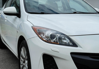 Подержанный автомобиль Mazda 3 Sedan 2012 года (15 фото)
