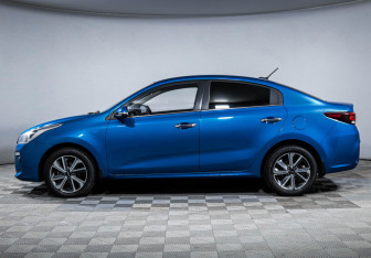 Подержанный автомобиль Kia Rio Sedan 2018 года (8 фото)