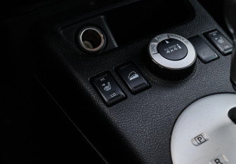 Подержанный автомобиль Nissan X-Trail 2007 года (18 фото)