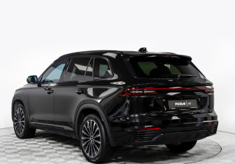 Подержанный автомобиль Geely Monjaro 2025 года (5 фото)