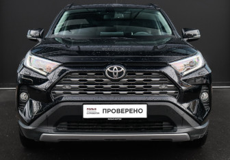 Подержанный автомобиль Toyota RAV4 2021 года (2 фото)