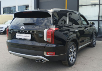Подержанный автомобиль Hyundai Palisade 2019 года (5 фото)