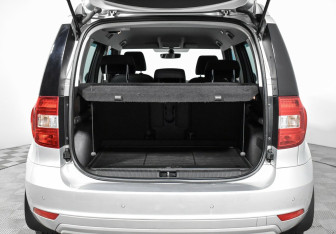 Подержанный автомобиль Skoda Yeti 2016 года (12 фото)