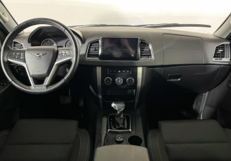 Подержанный автомобиль УАЗ Patriot 2021 года (12 фото)