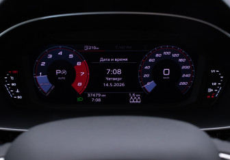 Подержанный автомобиль Audi Q3 2021 года (12 фото)