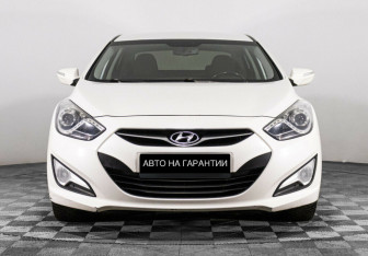 Подержанный автомобиль Hyundai i40 Sedan 2014 года (2 фото)