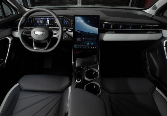 Новый Geely Atlas 2025 (17 фото)