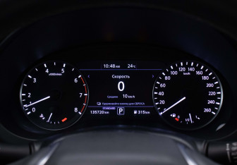 Подержанный автомобиль Infiniti QX50 2018 года (12 фото)