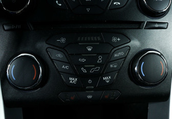 Подержанный автомобиль Ford Mondeo Sedan 2019 года (11 фото)