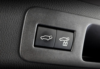 Подержанный автомобиль Lexus LX 2024 года (26 фото)