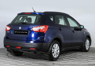 Подержанный автомобиль Suzuki SX4 Hatchback 2021 года (3 фото)