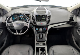 Подержанный автомобиль Ford Kuga 2018 года (14 фото)