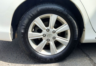 Подержанный автомобиль Toyota Camry Sedan 2014 года (9 фото)