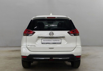 Подержанный автомобиль Nissan X-Trail 2021 года (6 фото)